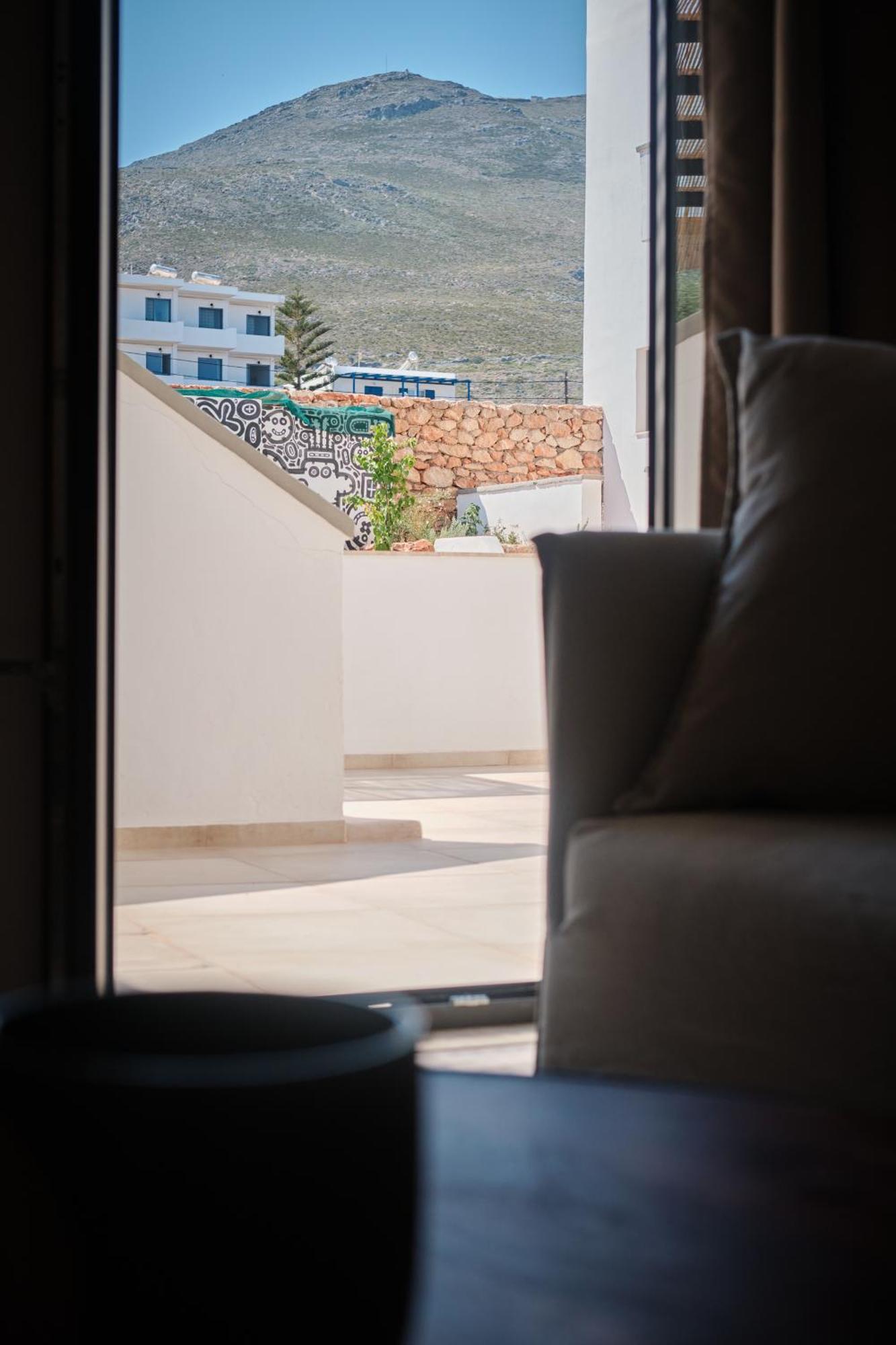 Eden Kythira Hotell Diakofti Eksteriør bilde